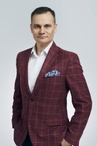 Tomasz Wiśniewski, Pracownia Finansowa
