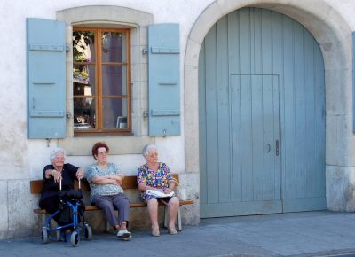 Odwrócona hipoteka – czy jest szansą na odwrócenie losu emeryta?